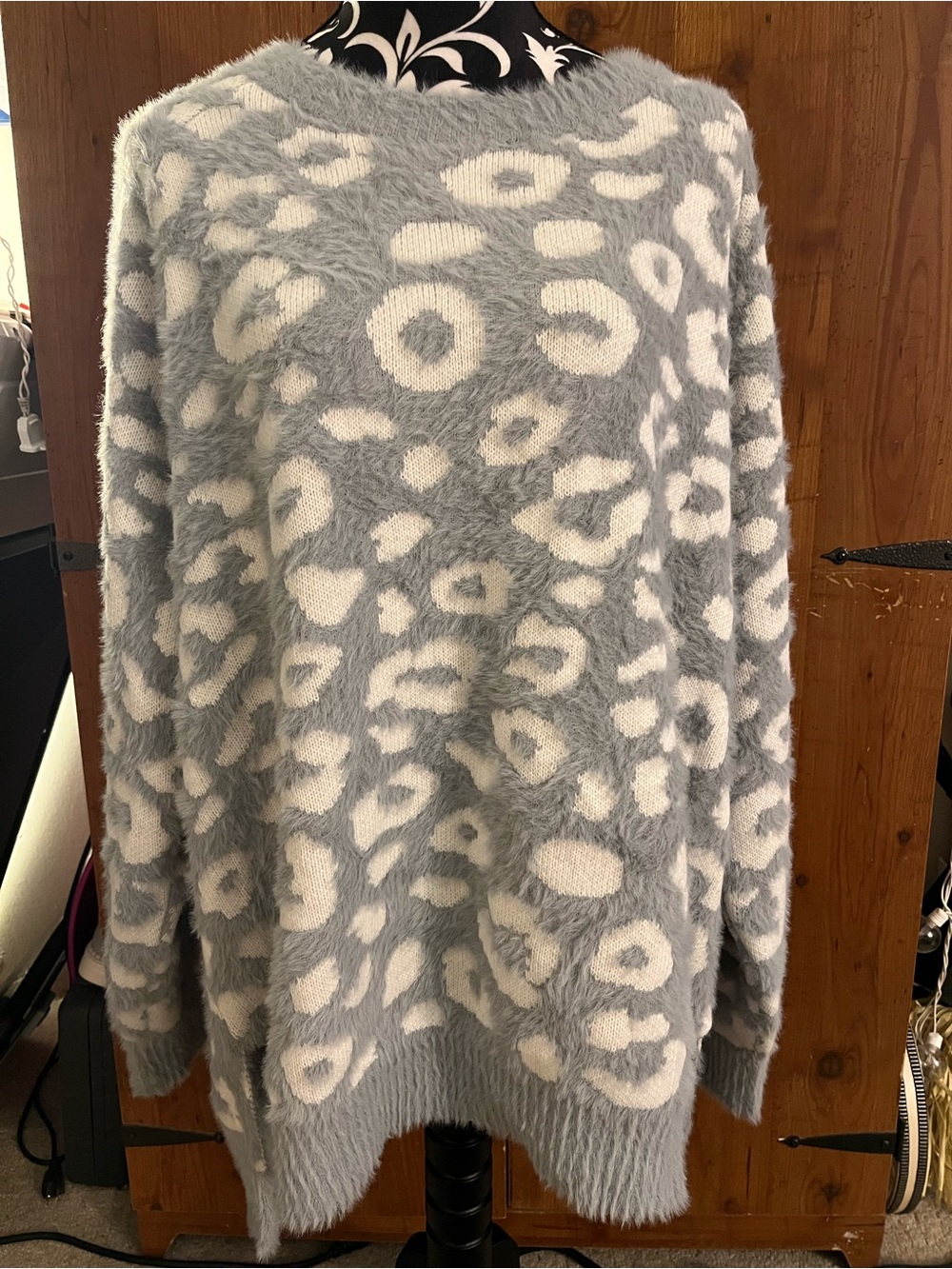 white birch Gray & Cream Fuzzy Leopard-Print Crewneck Sweater